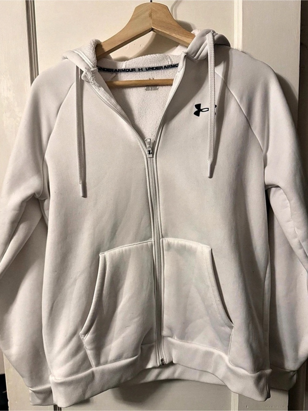 Under Armour Hoodie Size Small